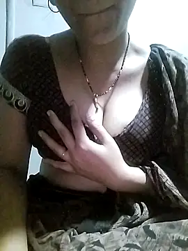 Hottestgirll online show from November 2025 07:27:02 PM