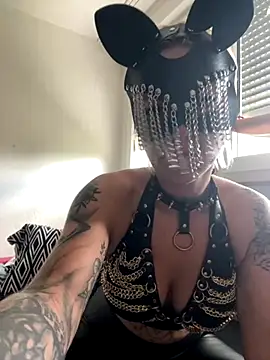 Snapshot of Leonie_Sommer chatting on September 2025 11:21:02 AM Leonie Sommer online show from September 2025 11:21:02 AM