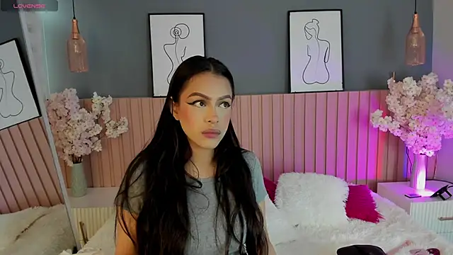 Mila Hank  online show from February 2026 12:12:01 PM