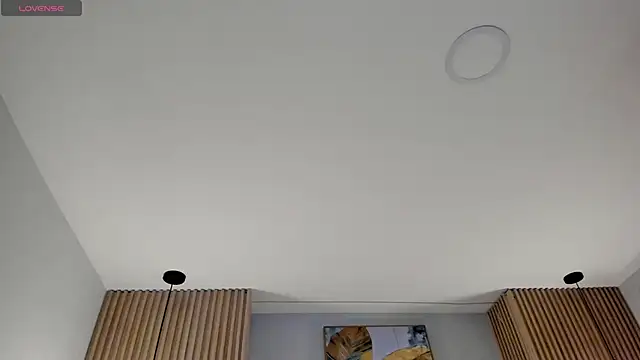 Mila Hank  online show from June 2026 01:35:01 PM