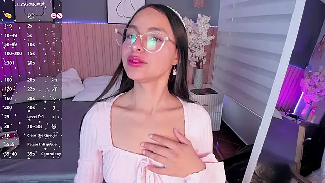 Annie  2 online show from September 2025 12:10:01 PM