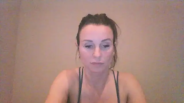 Justnani001 online show from April 2026 09:50:02 PM