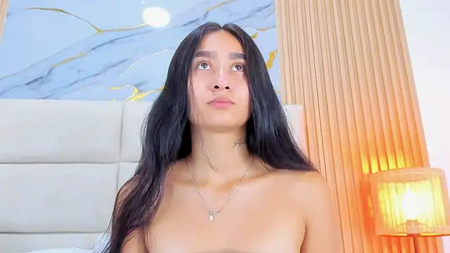 Snapshot of Nicolqueen_ chatting on April 2026 11:13:02 AM Nicolqueen online show from April 2026 11:13:02 AM