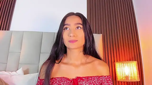 Snapshot of Nicolqueen_ chatting on May 2026 11:15:01 AM Nicolqueen online show from May 2026 11:15:01 AM