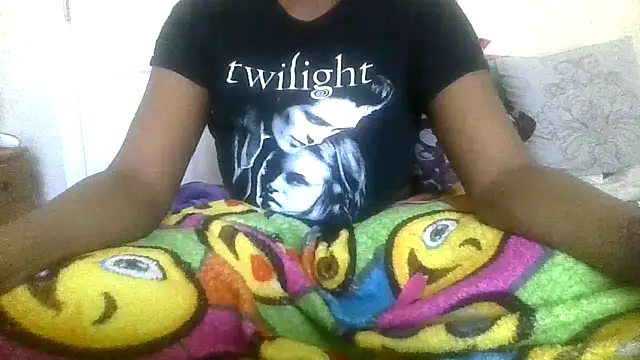 Snapshot of prettymaa chatting on December 2025 05:32:01 PM prettymaa online show from December 2025 05:32:01 PM