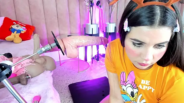 LizzyOlsen online show from December 2025 05:26:01 AM