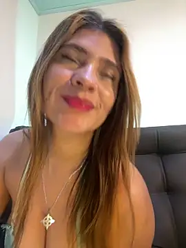 Skarlett 12  online show from October 2025 11:21:02 AM