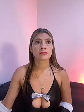 Skarlett 12  online show from October 2025 11:33:02 AM