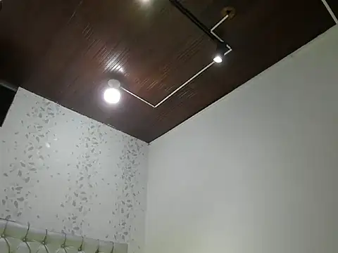 michelle perla online show from October 2025 06:31:02 PM