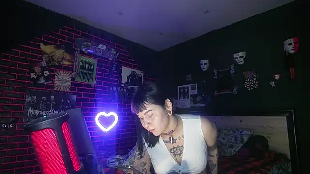 Snapshot of MessalinaOfficial chatting on September 2025 10:48:02 AM MessalinaOfficial online show from September 2025 10:48:02 AM