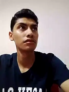 aispuro8505 online show from December 2025 05:38:02 AM