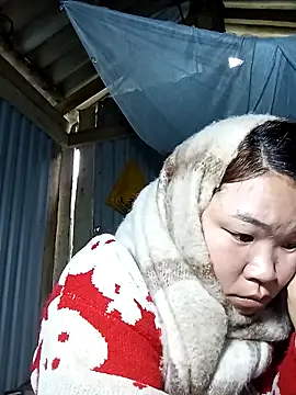 may-squirl online show from January 2026 01:41:01 AM