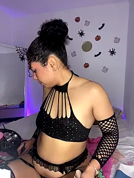 ViolettaMiller  online show from October 2025 01:12:01 PM