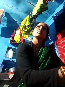 Jooli xx online show from March 2026 02:12:01 PM