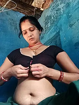 Jooli xx online show from March 2026 02:37:01 AM