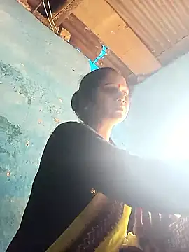 Jooli xx online show from March 2026 03:23:02 AM