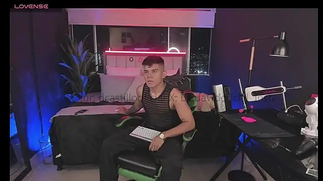 Snapshot of Jack_castell chatting on April 2026 11:55:02 PM Jack castell online show from April 2026 11:55:02 PM