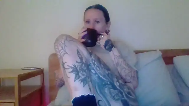 Snapshot of liltiddygoffwaifu chatting on October 2025 07:25:02 PM liltiddygoffwaifu online show from October 2025 07:25:02 PM