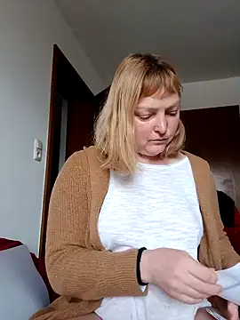 LiluLiluLilu online show from February 2026 09:24:02 AM