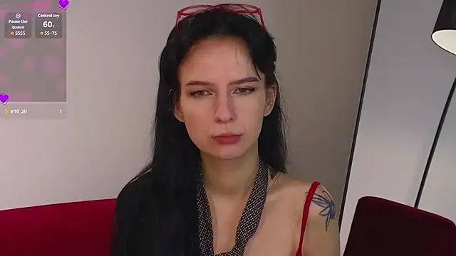 Alisssseee online show from November 2025 12:05:02 PM