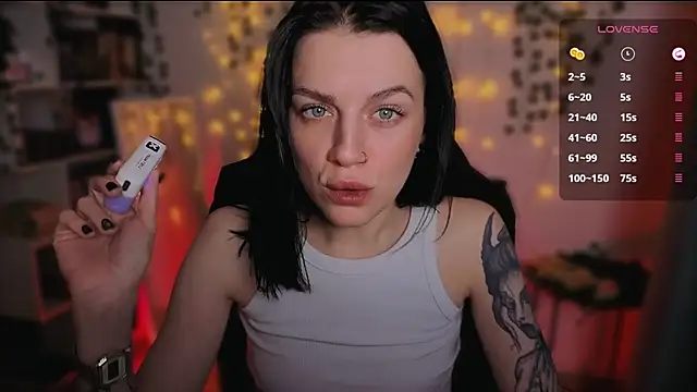 Snapshot of raspberry__girl_ chatting on October 2025 09:35:02 PM raspberry girl online show from October 2025 09:35:02 PM