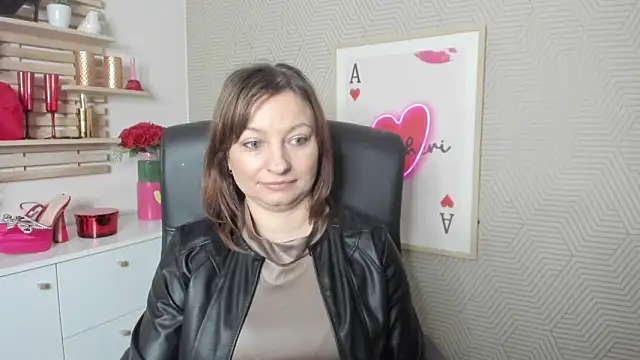 Snapshot of angelaSamt chatting on February 2026 06:34:02 AM angelaSamt online show from February 2026 06:34:02 AM