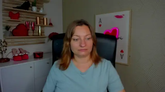 Snapshot of angelaSamt chatting on July 2026 05:43:02 AM angelaSamt online show from July 2026 05:43:02 AM