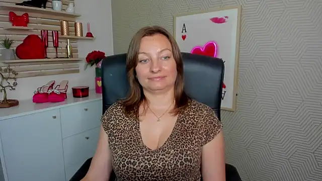 Snapshot of angelaSamt chatting on July 2026 10:21:02 AM angelaSamt online show from July 2026 10:21:02 AM
