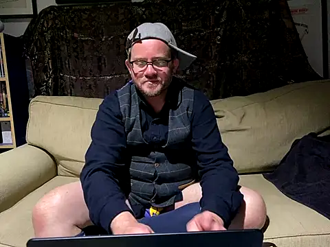 Snapshot of DavinOz123 chatting on September 2025 02:20:01 PM DavinOz123 online show from September 2025 02:20:01 PM