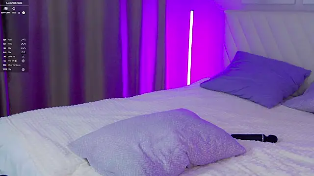 Alice Cire online show from October 2025 07:39:02 AM