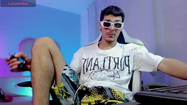 yankees  online show from October 2025 04:16:02 PM