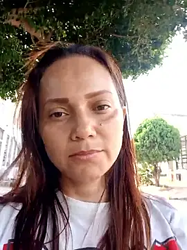 Snapshot of Amanda39 chatting on May 2026 12:54:02 PM Amanda39 online show from May 2026 12:54:02 PM