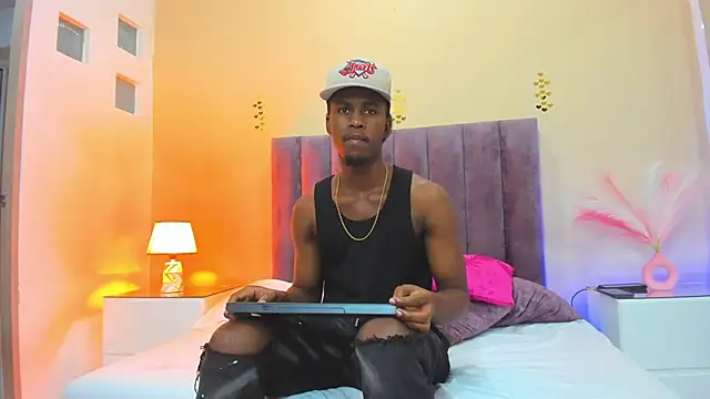 Kiaraa y Her Crazy online show from November 2025 05:50:01 AM