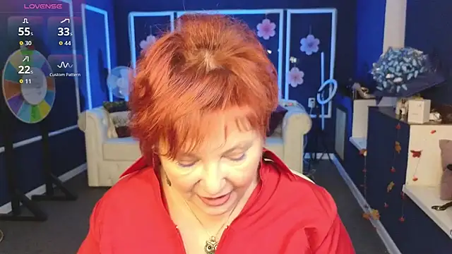 Kira Kenett online show from November 2025 05:12:03 AM