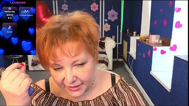 Kira Kenett online show from March 2026 12:52:01 PM