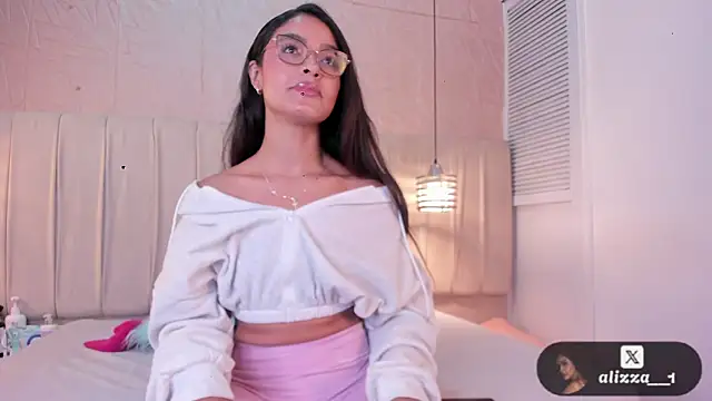 Snapshot of alizza_ chatting on July 2026 11:46:02 AM alizza online show from July 2026 11:46:02 AM