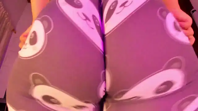 Snapshot of Gabby_Haze chatting on February 2026 01:04:01 AM Gabby Haze online show from February 2026 01:04:01 AM