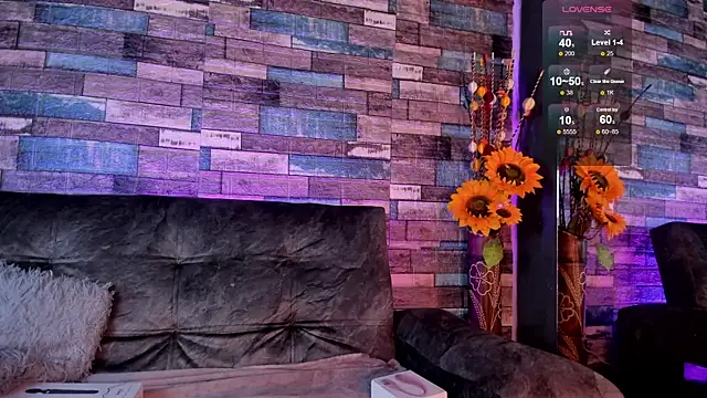 LolaXXXperience online show from December 2025 11:52:01 AM