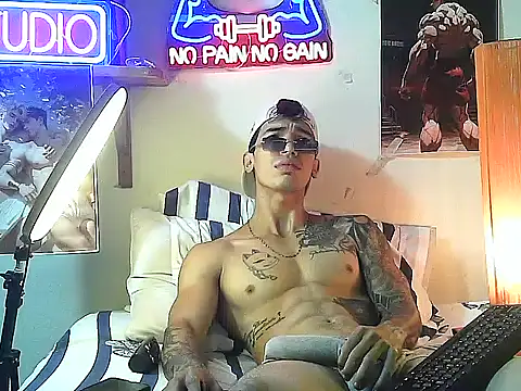 Strongcockfitness online show from October 2025 03:01:01 PM