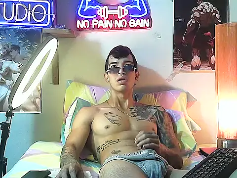 Strongcockfitness online show from October 2025 04:06:02 PM