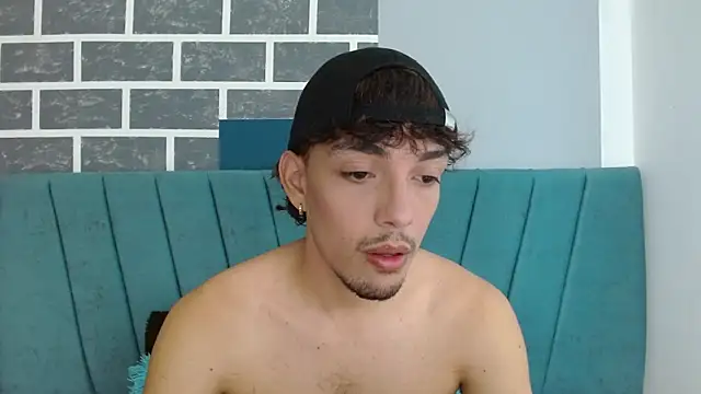 Jake laraxxx online show from October 2025 06:40:02 PM
