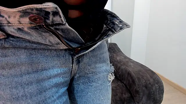 Parys Hot online show from December 2025 02:51:01 AM