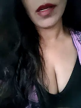 Snapshot of Deepa_Sharma143 chatting on October 2025 02:01:02 AM Deepa Sharma143 online show from October 2025 02:01:02 AM