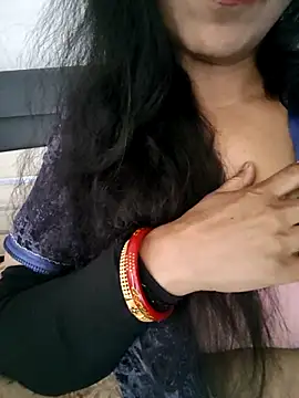 Deepa Sharma143 online show from April 2026 07:03:02 AM