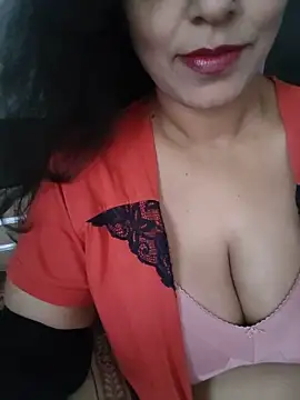 Snapshot of Deepa_Sharma143 chatting on May 2026 01:56:01 AM Deepa Sharma143 online show from May 2026 01:56:01 AM