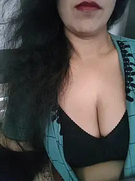 Snapshot of Deepa_Sharma143 chatting on May 2026 01:57:02 AM Deepa Sharma143 online show from May 2026 01:57:02 AM