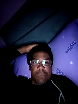 estrogeni online show from March 2026 10:06:01 PM