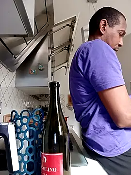 estrogeni online show from April 2026 06:42:02 AM