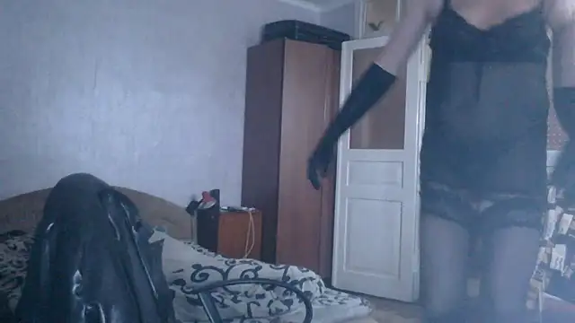 NiraFrost online show from February 2026 07:18:01 AM