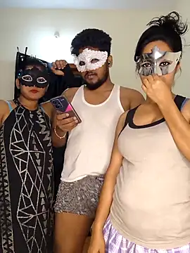 Family02 online show from September 2025 04:34:01 PM